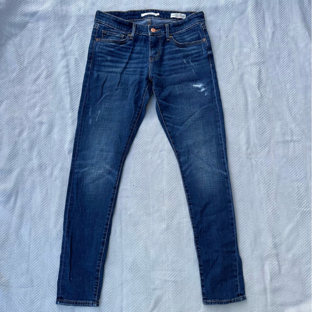 Levi’s 711 skinny jeans